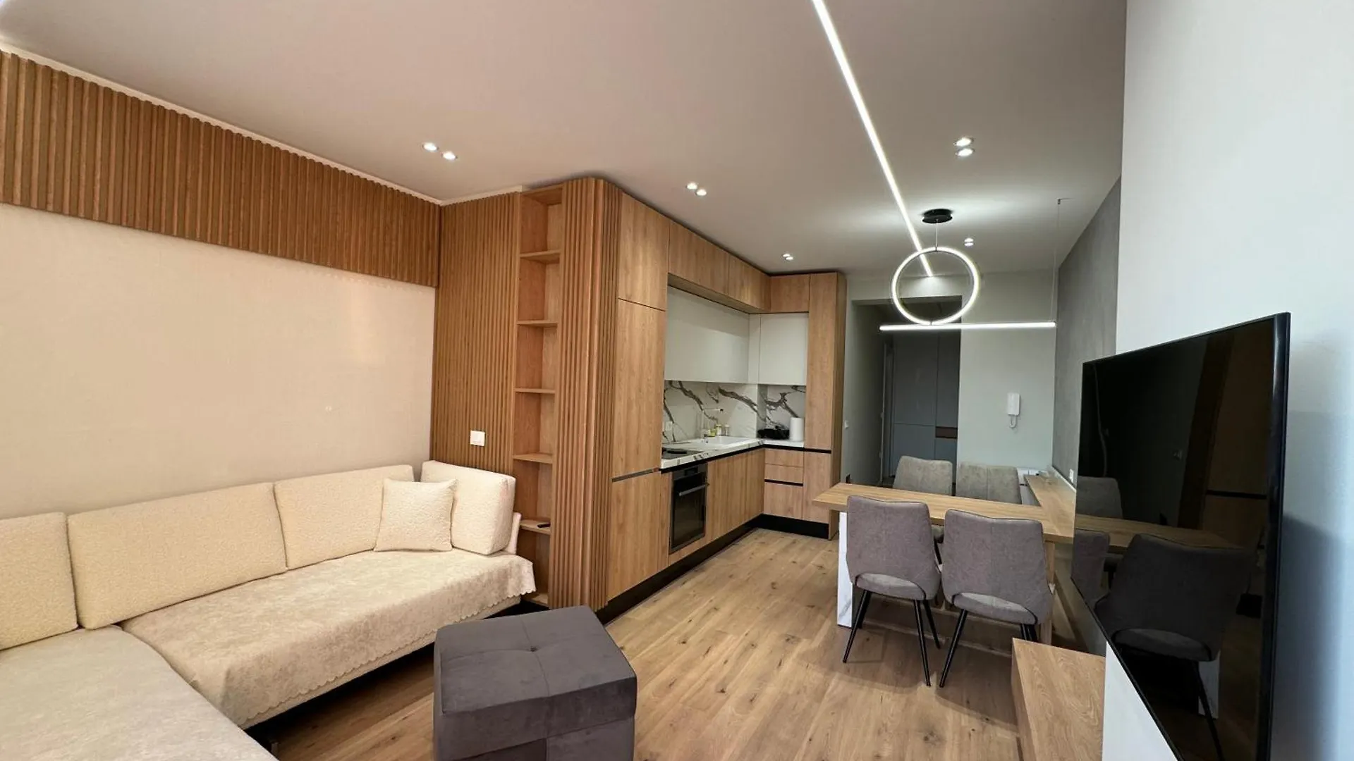 Sea Scape Apartment 3 Vlore