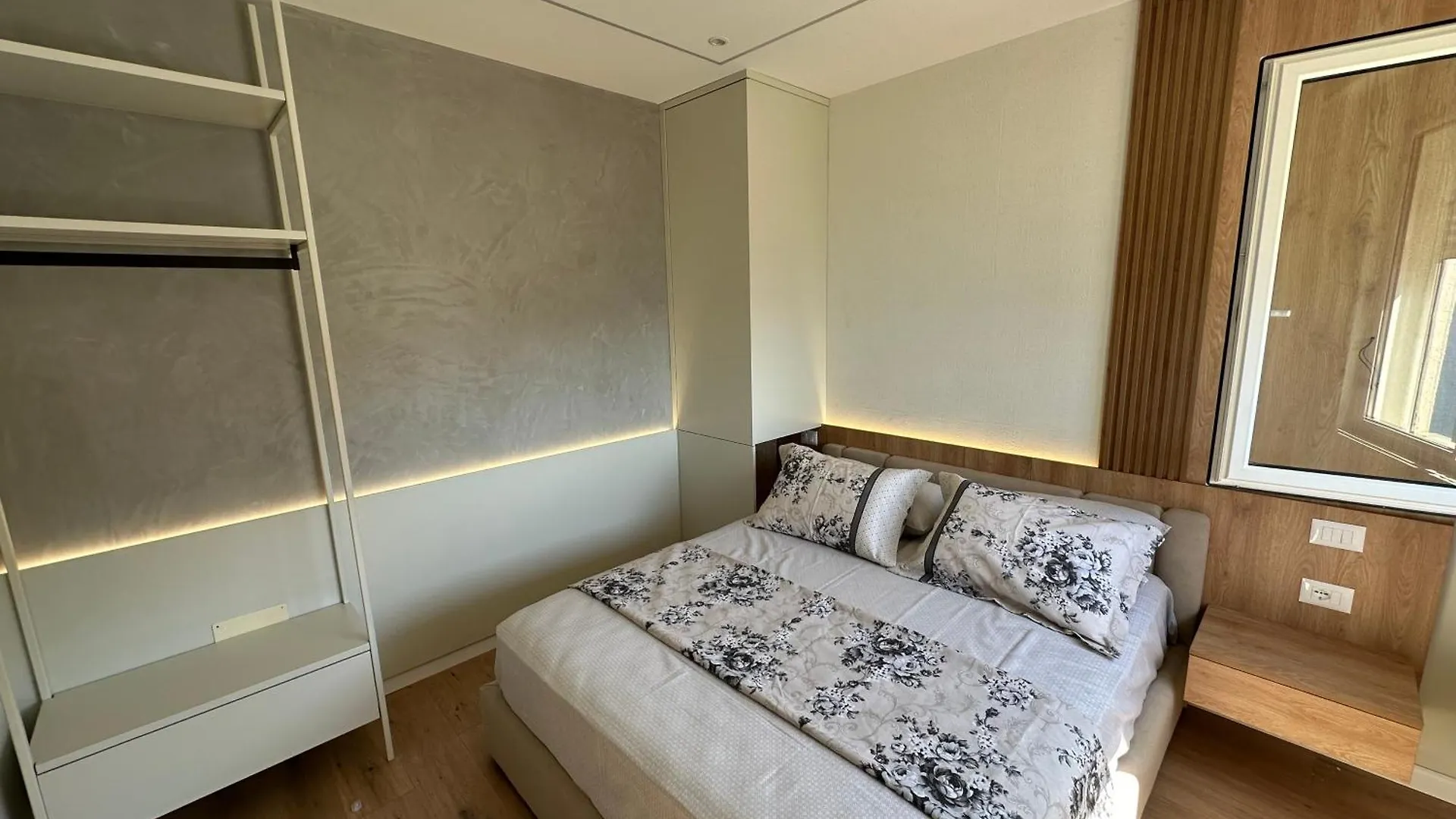 Sea Scape Apartment 3 Vlore